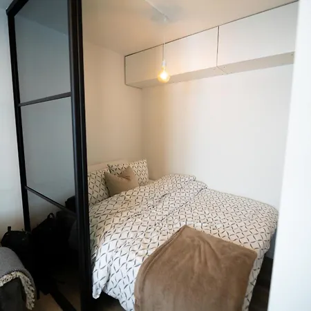 Ultra Flat With Balcony *