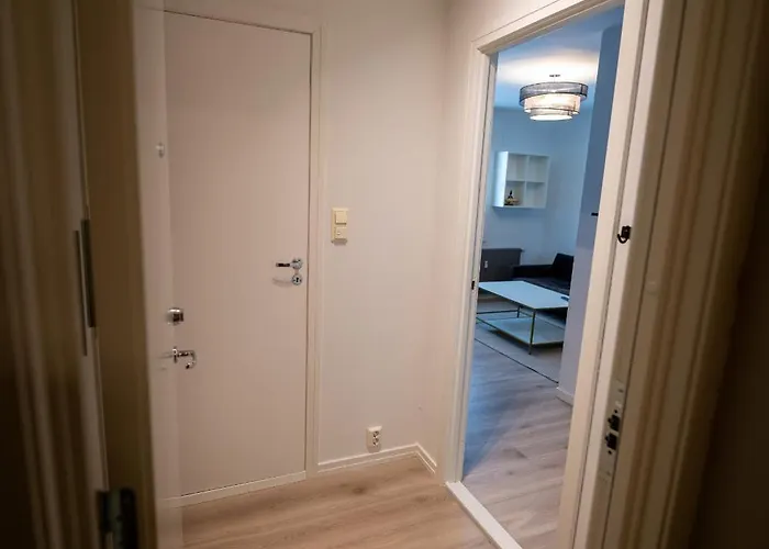 Ultra Flat With Balcony